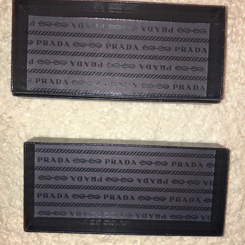 Authentic Prada box - Picture 4 of 5